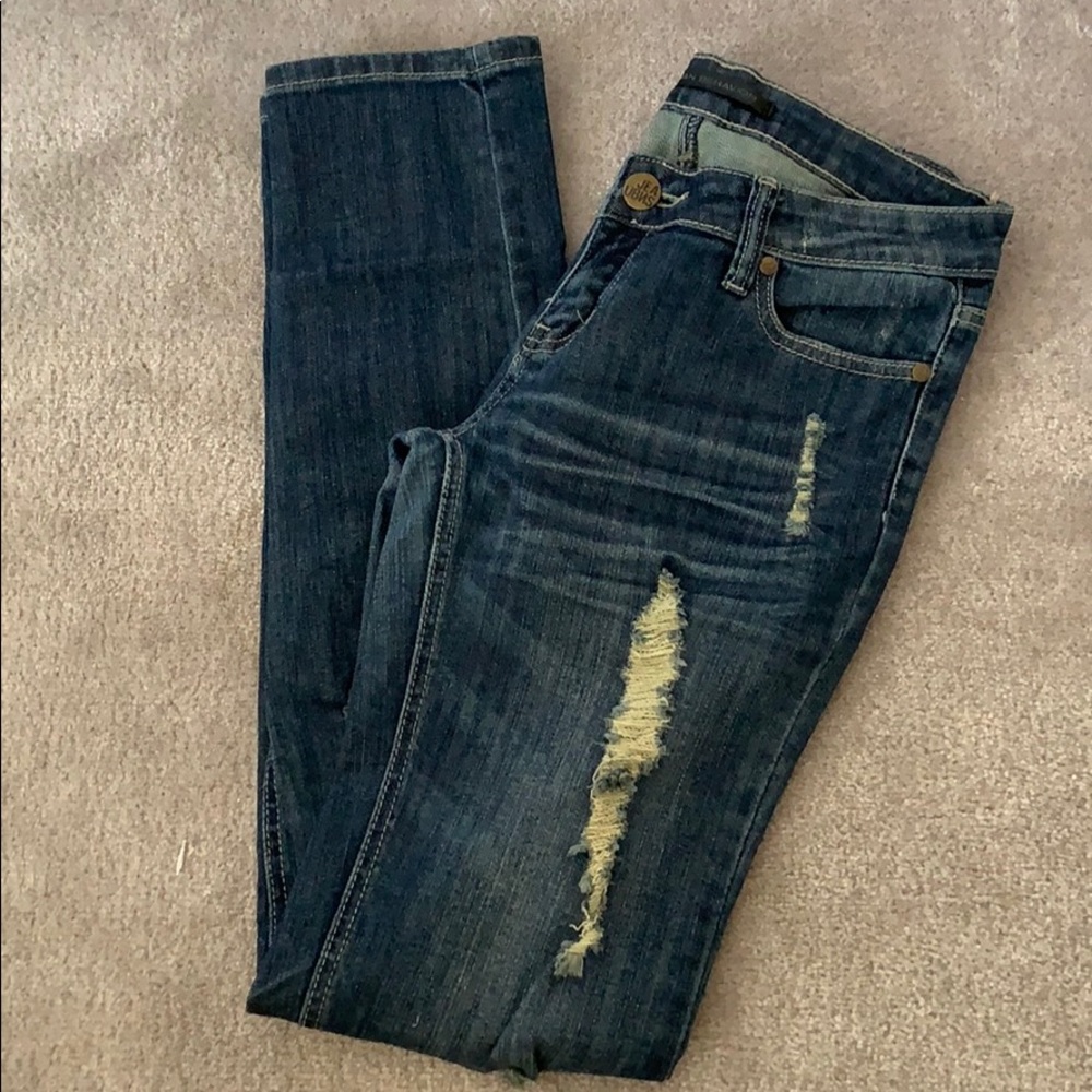 2/$20 UB Distressed Skinny Jeans